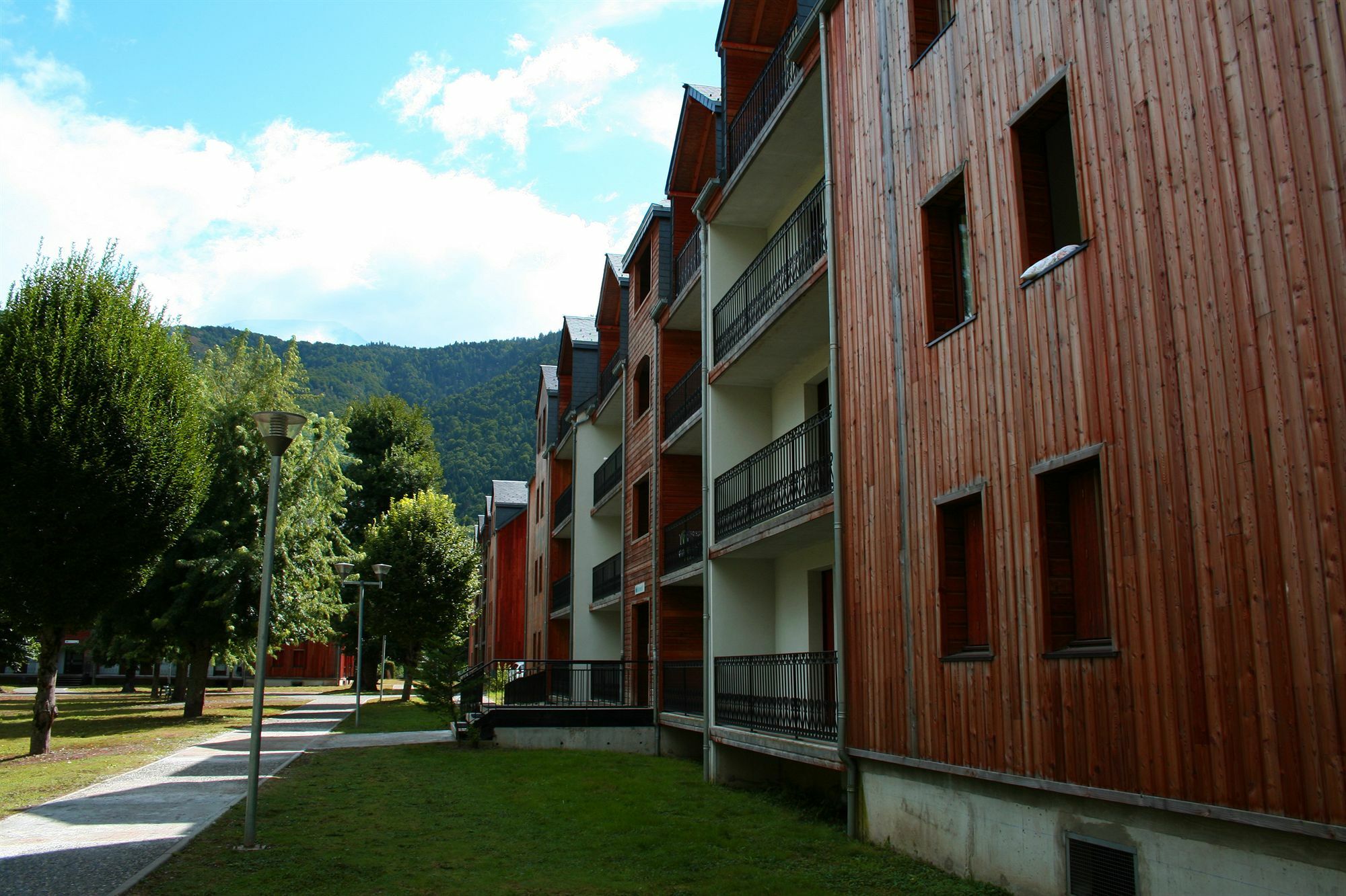 Residence Les Jardins De Ramel By Popinns Bagnères-de-Luchon Eksteriør billede